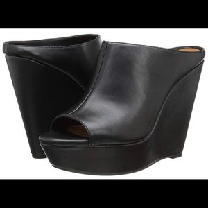 NWOT Jessica Simpson Lovell Wedge